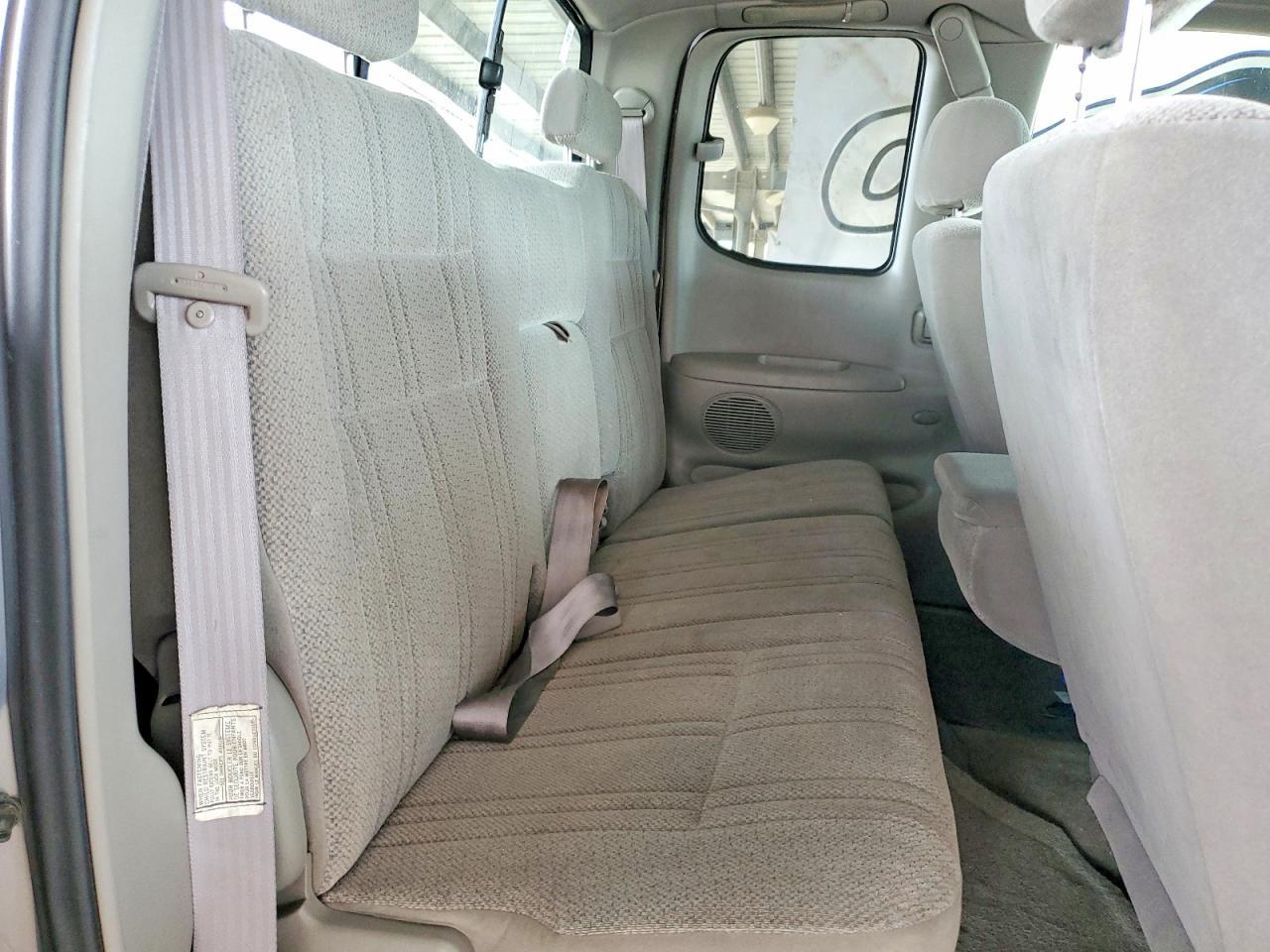 2002 TOYOTA TUNDRA
