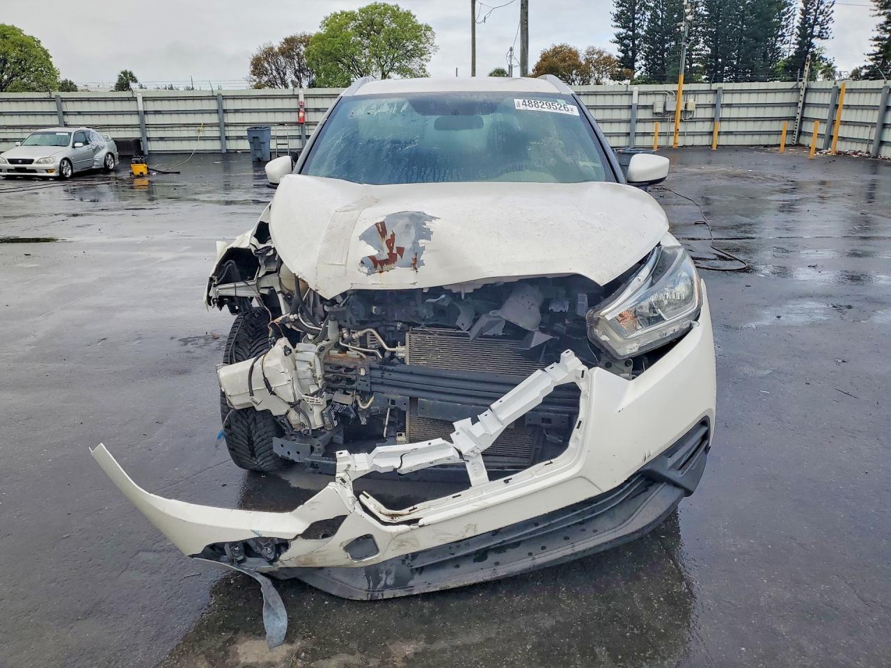 2018 NISSAN KICKS