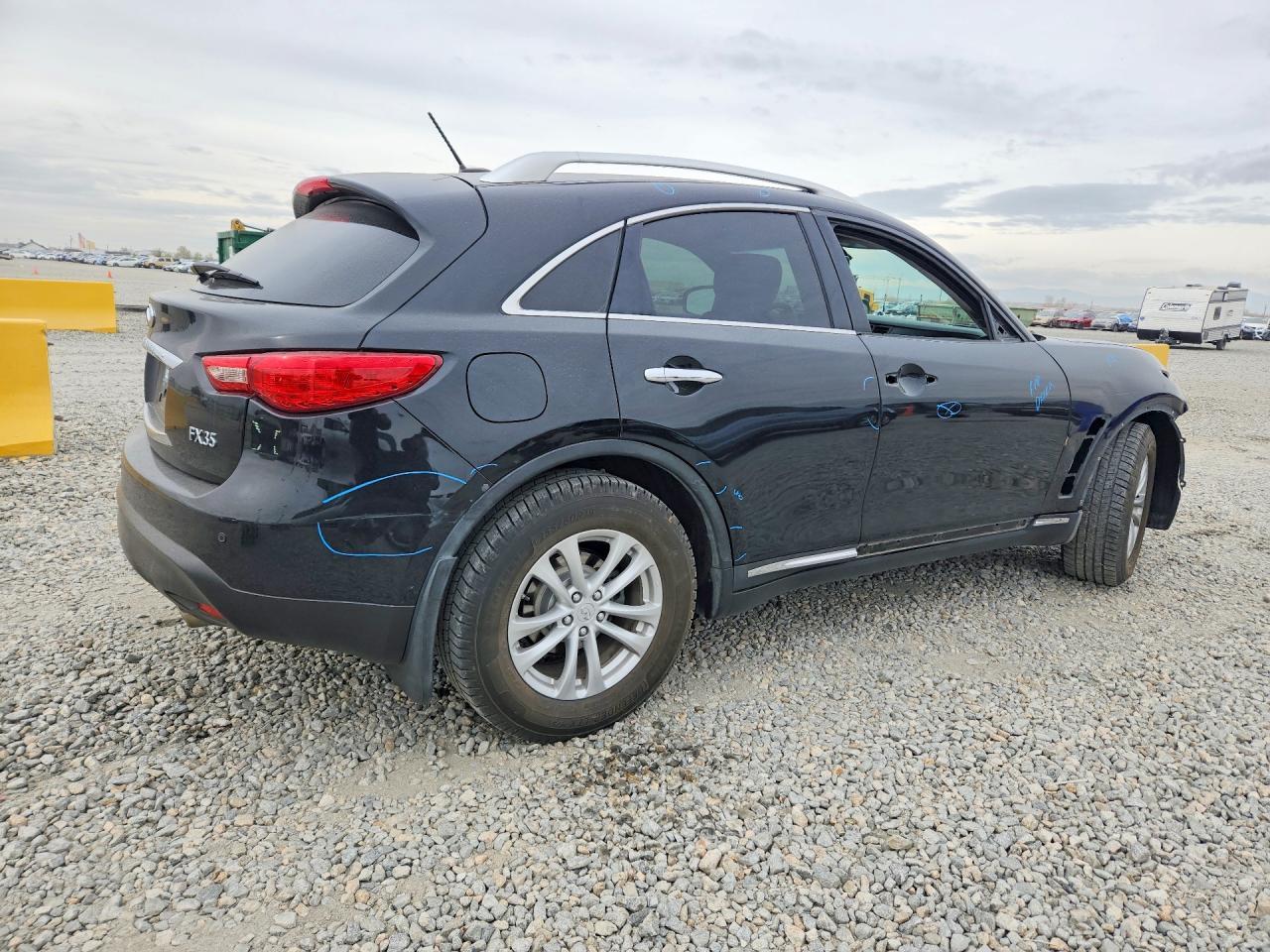 2012 INFINITI FX35