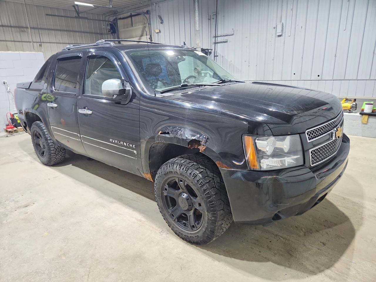 2013 CHEVROLET Avalanche