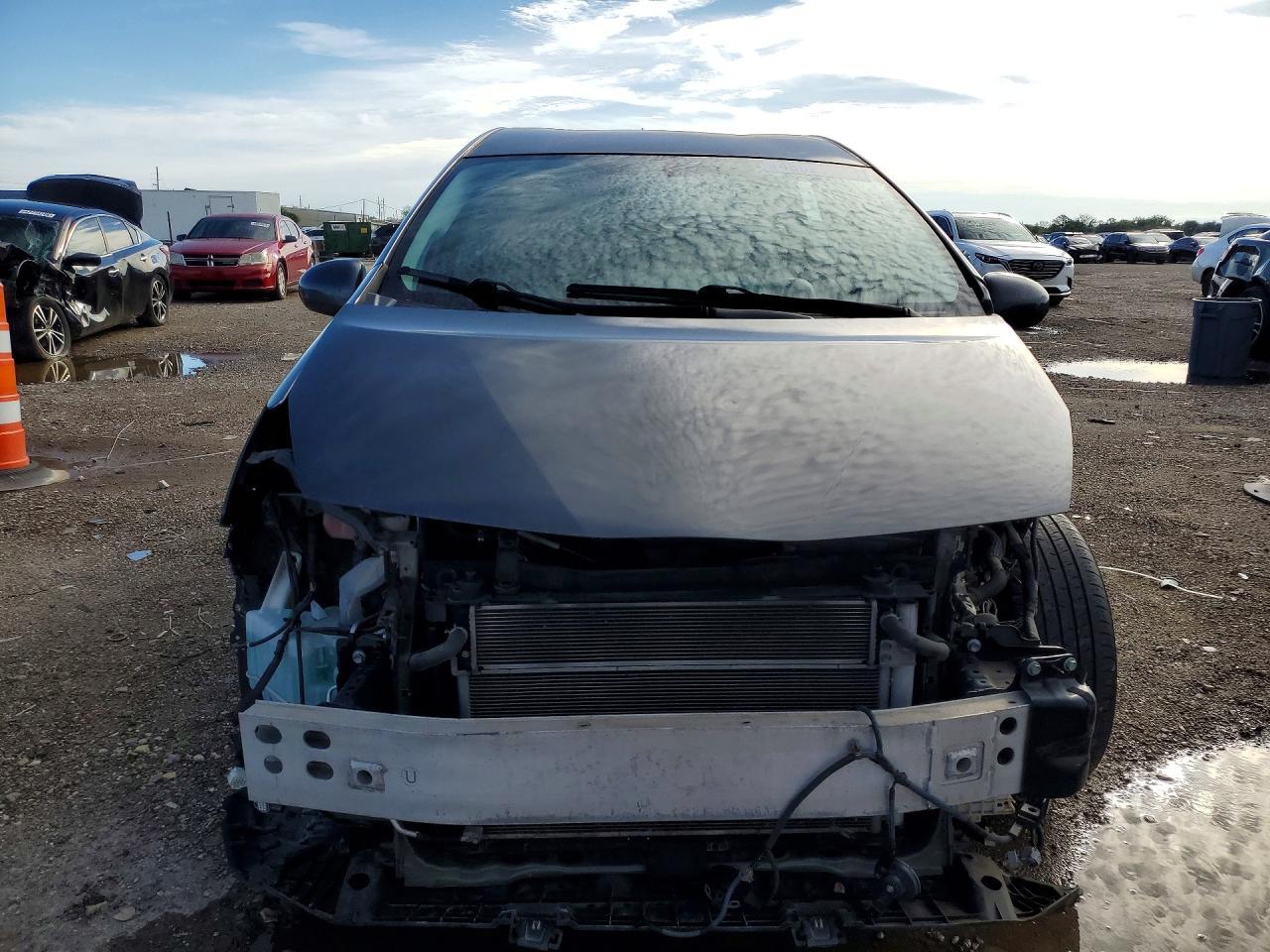 2017 TOYOTA PRIUS V