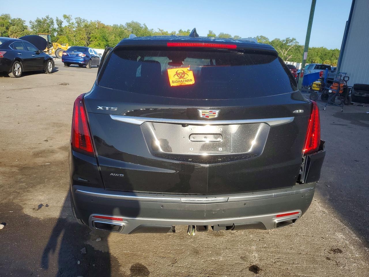 2023 CADILLAC XT5