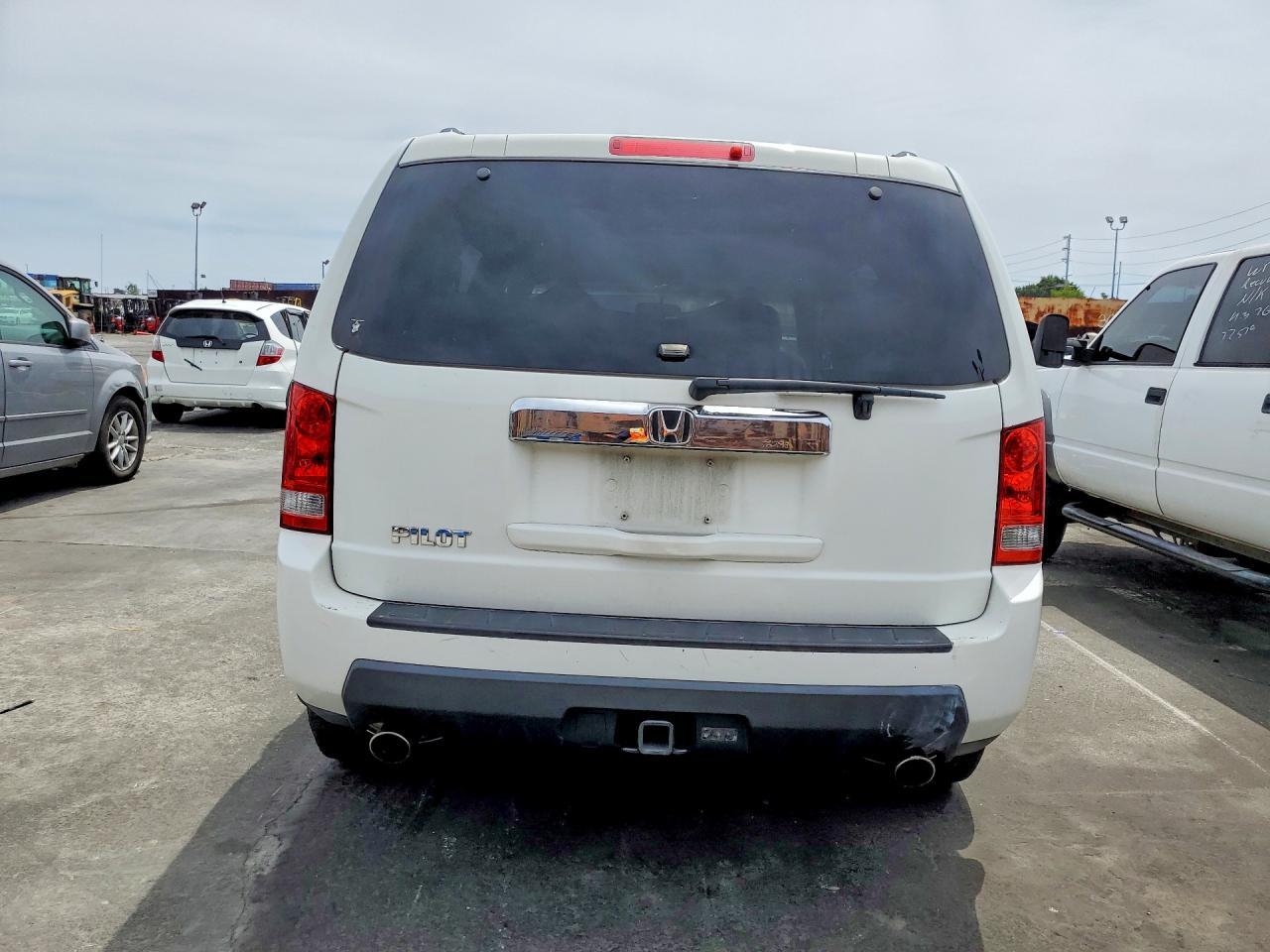 2011 HONDA PILOT