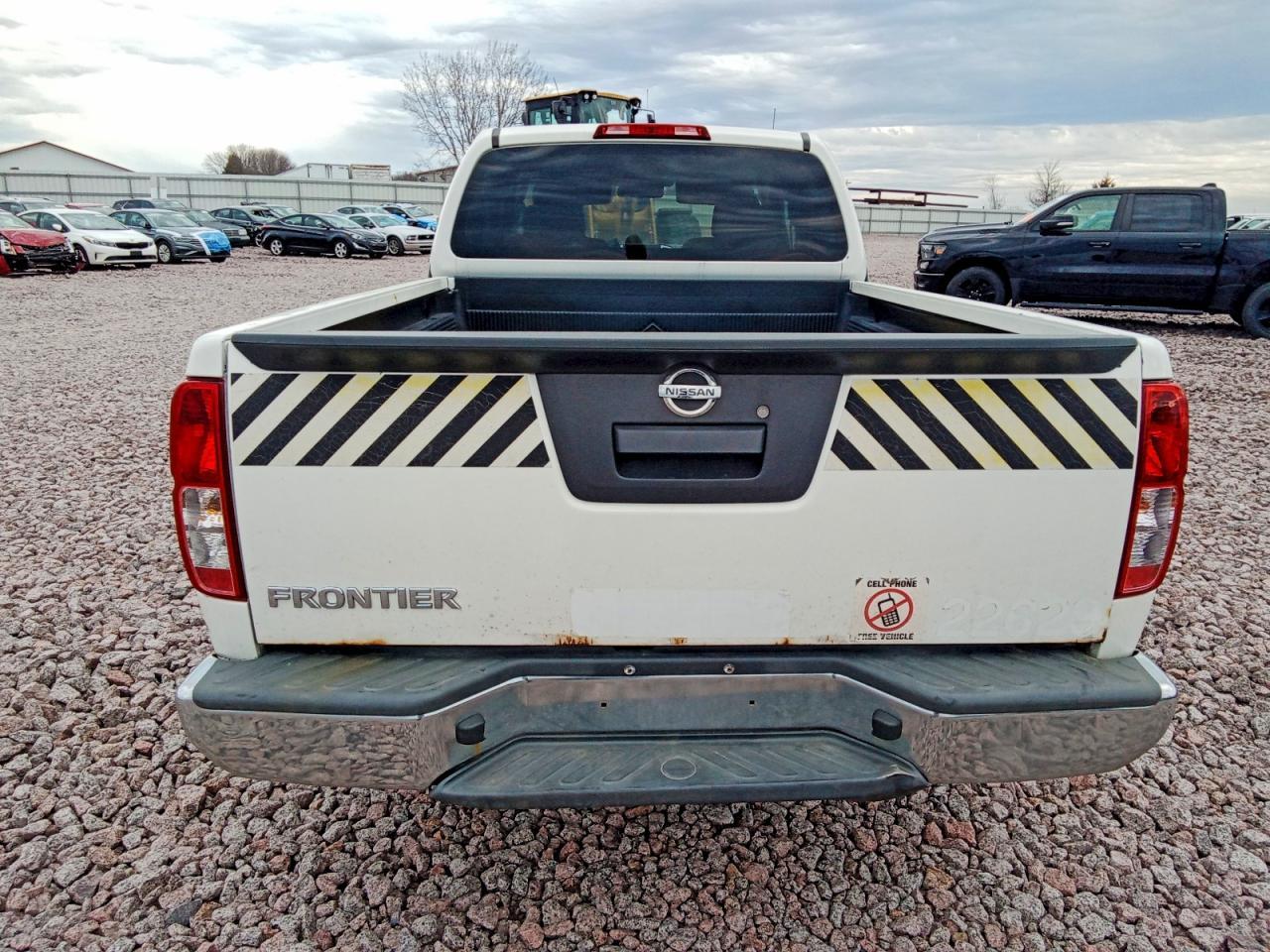 2015 NISSAN Frontier