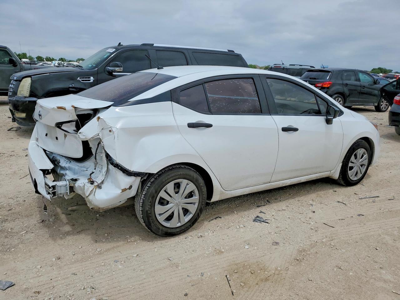 2021 NISSAN VERSA