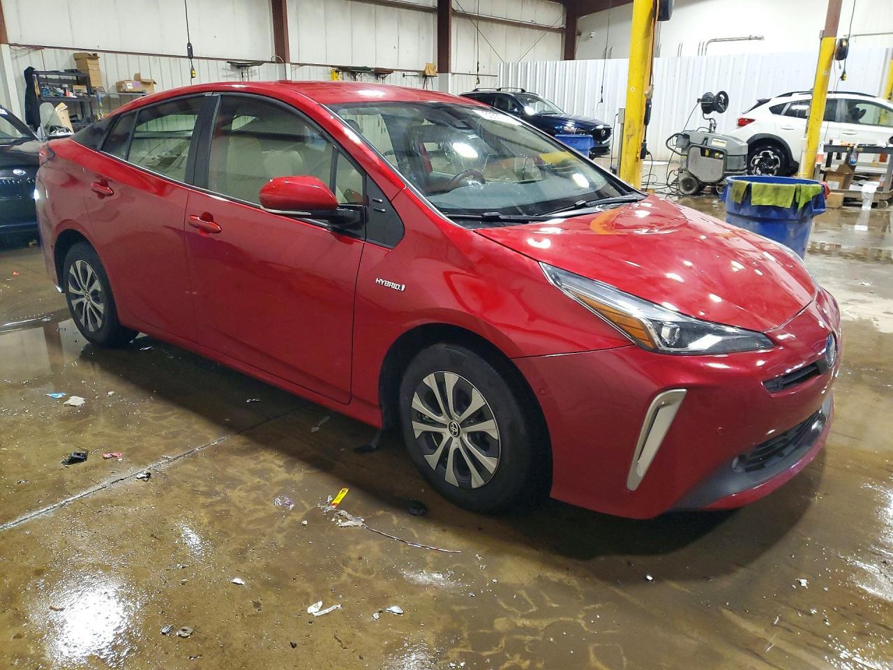 2019 TOYOTA PRIUS
