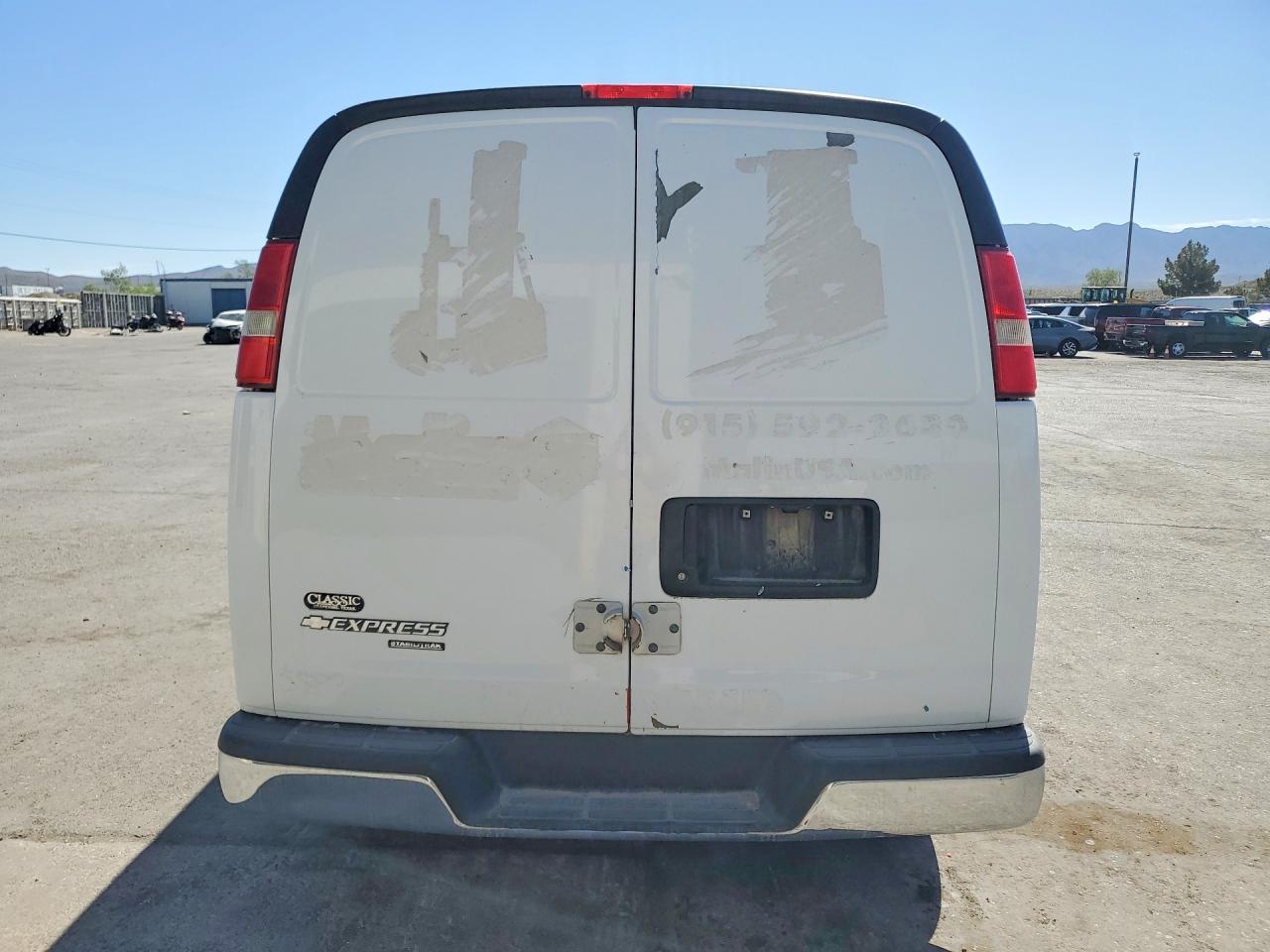 2012 CHEVROLET Express 3500