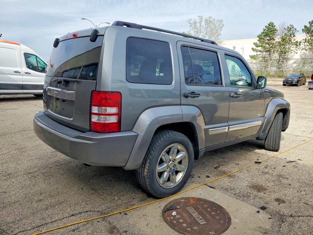 2012 JEEP Liberty