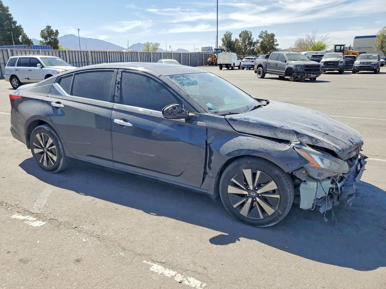 2022 NISSAN ALTIMA