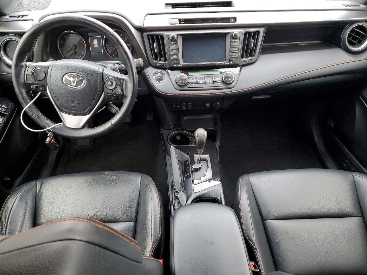2016 TOYOTA RAV4