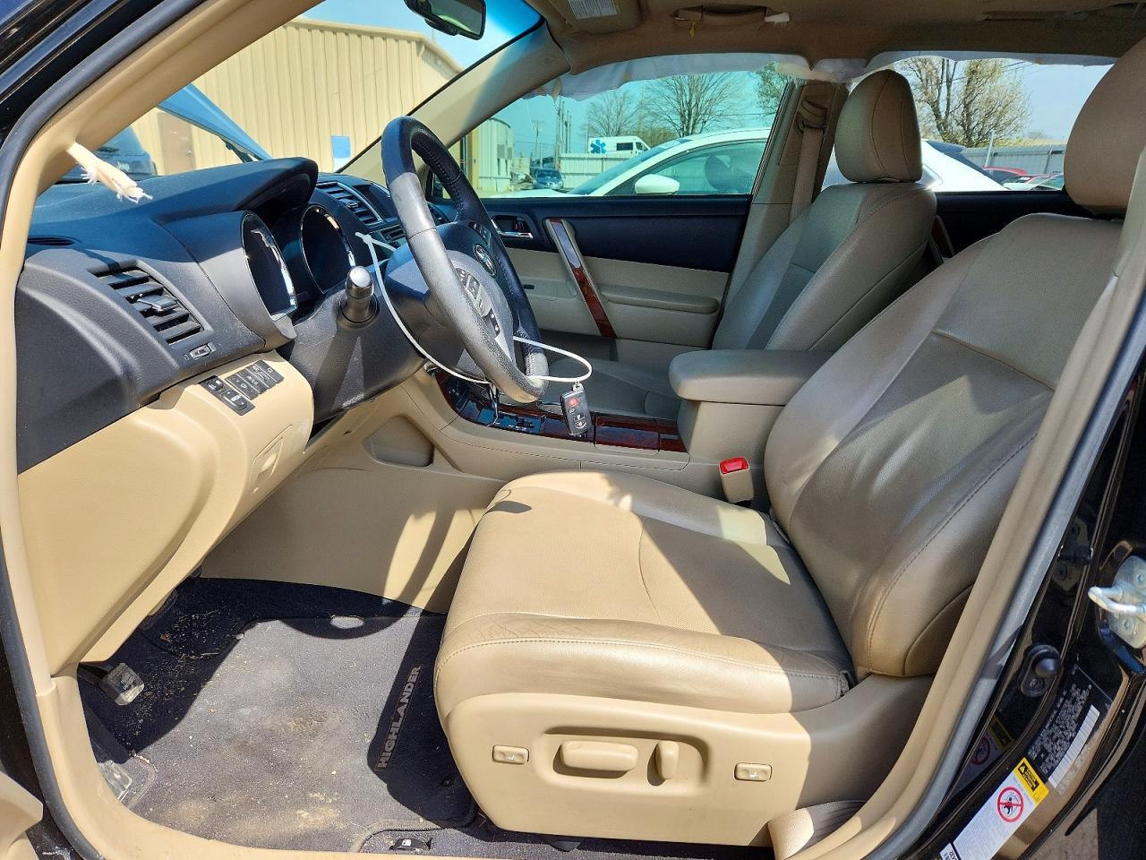 2013 TOYOTA HIGHLANDER