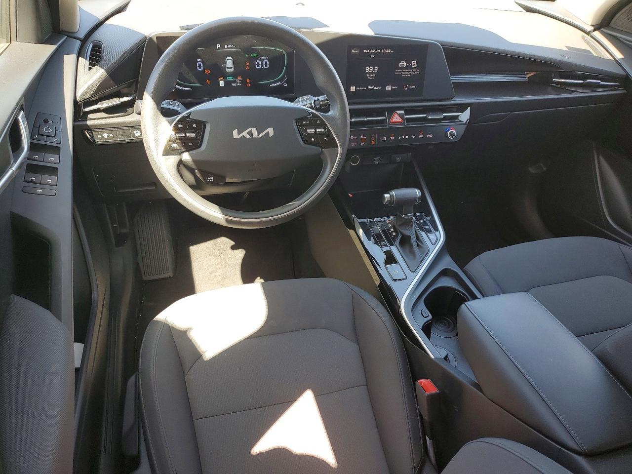 2023 KIA Niro