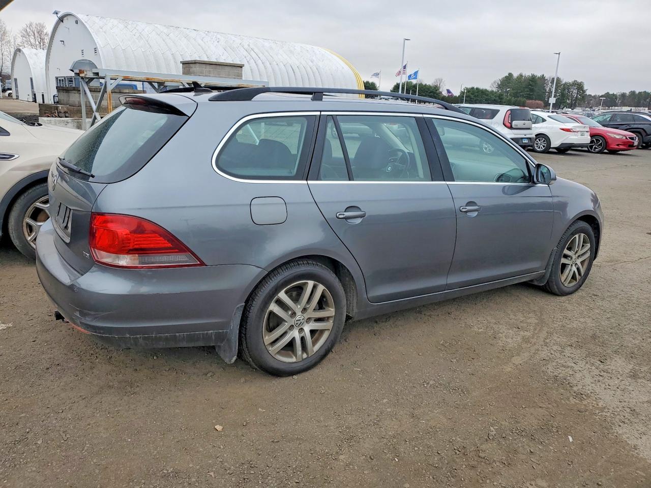 2013 VOLKSWAGEN JETTA