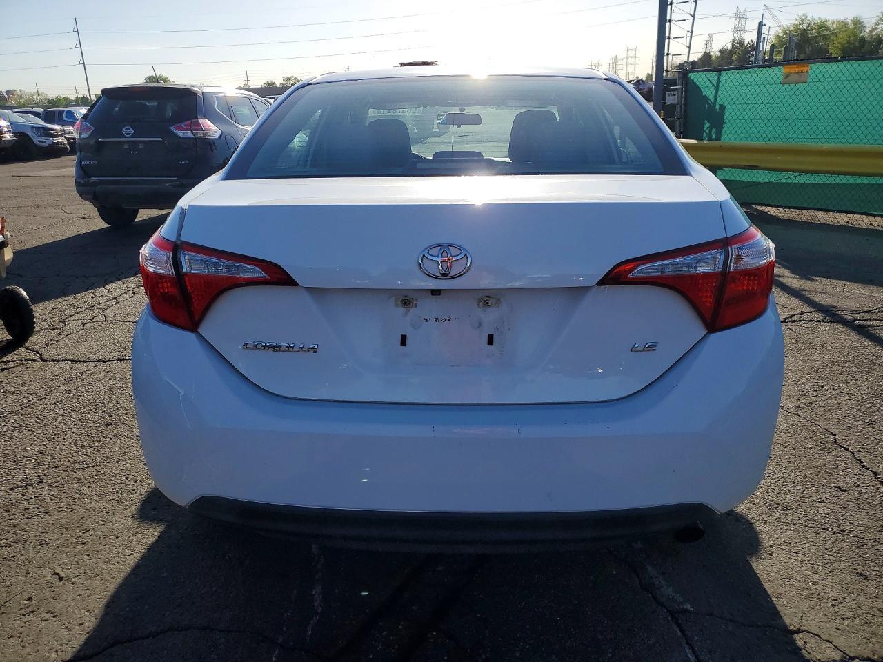 2015 TOYOTA COROLLA