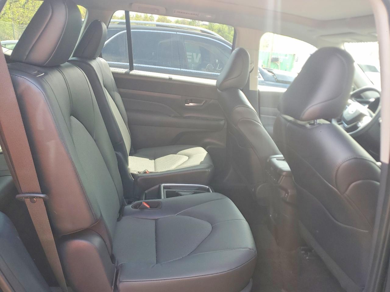 2025 TOYOTA HIGHLANDER