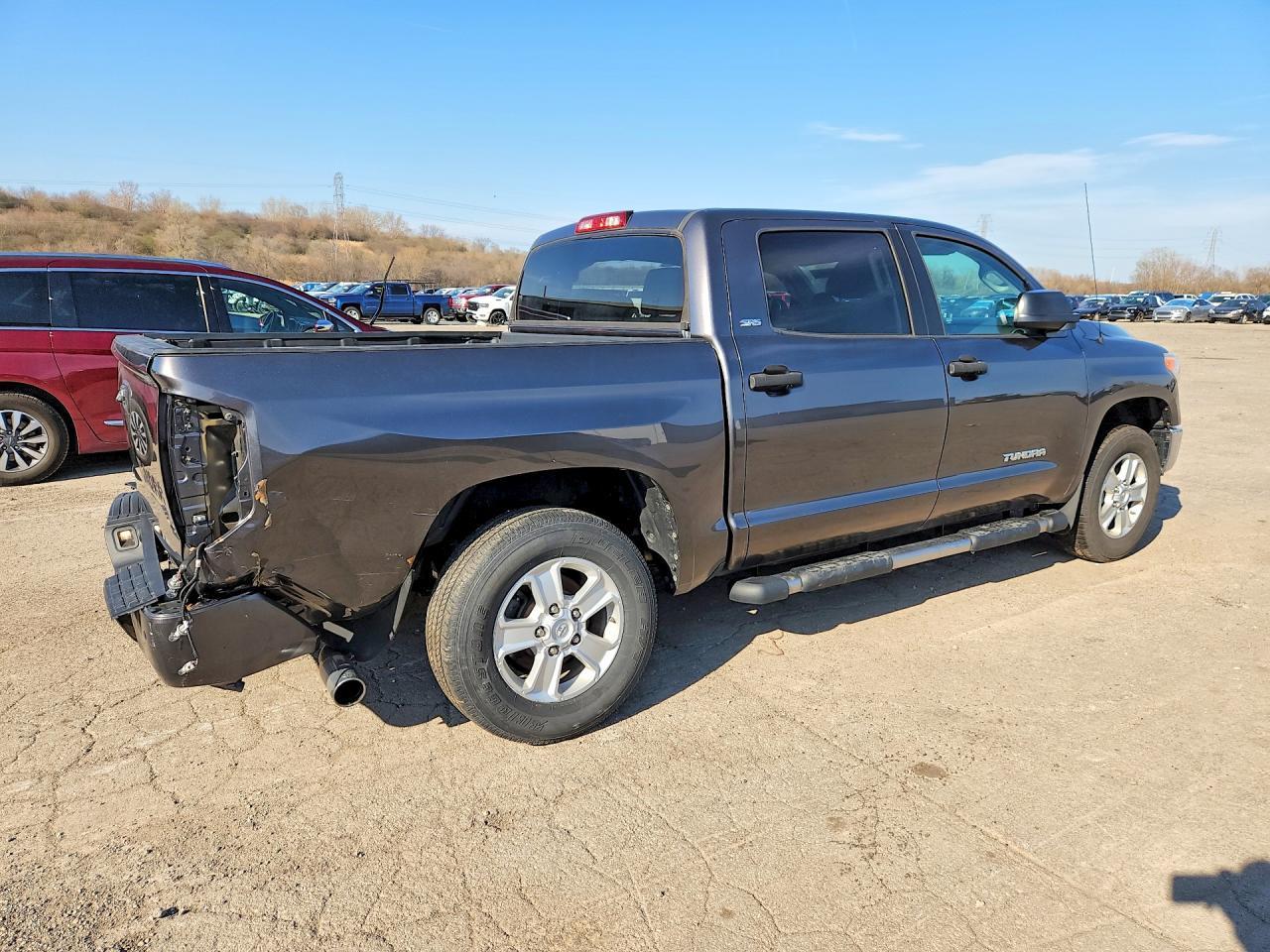 2016 TOYOTA TUNDRA