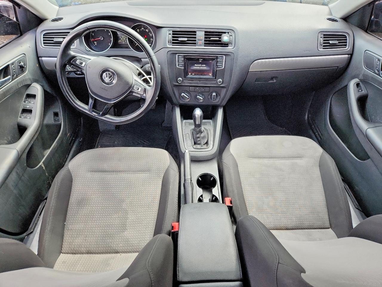 2017 VOLKSWAGEN JETTA
