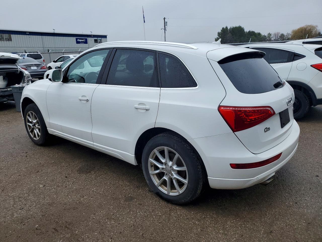 2010 AUDI Q5