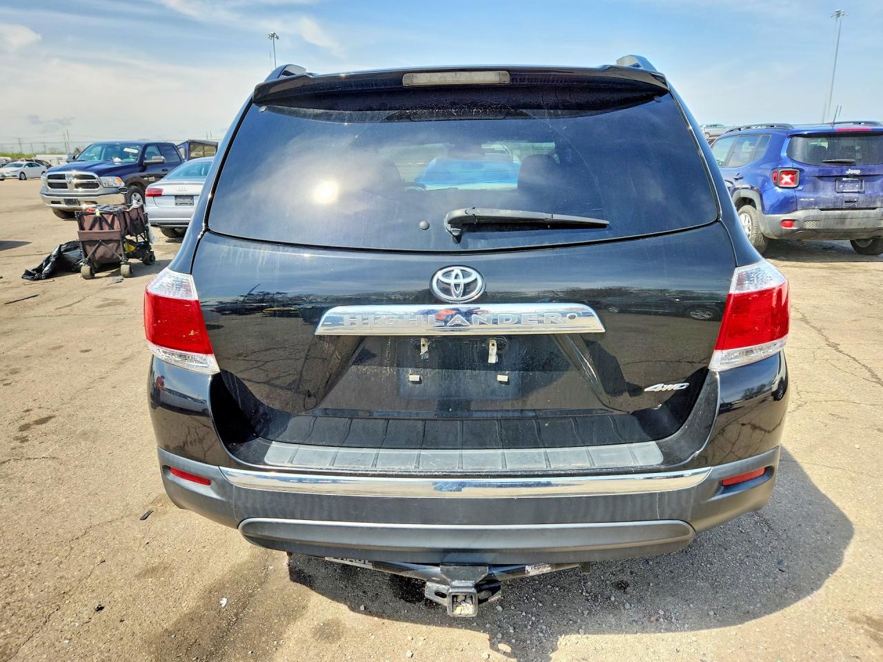2013 TOYOTA HIGHLANDER