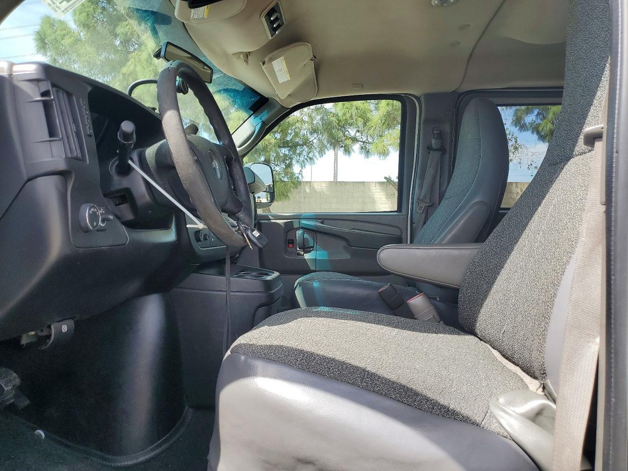 2012 CHEVROLET EXPRESS 2500