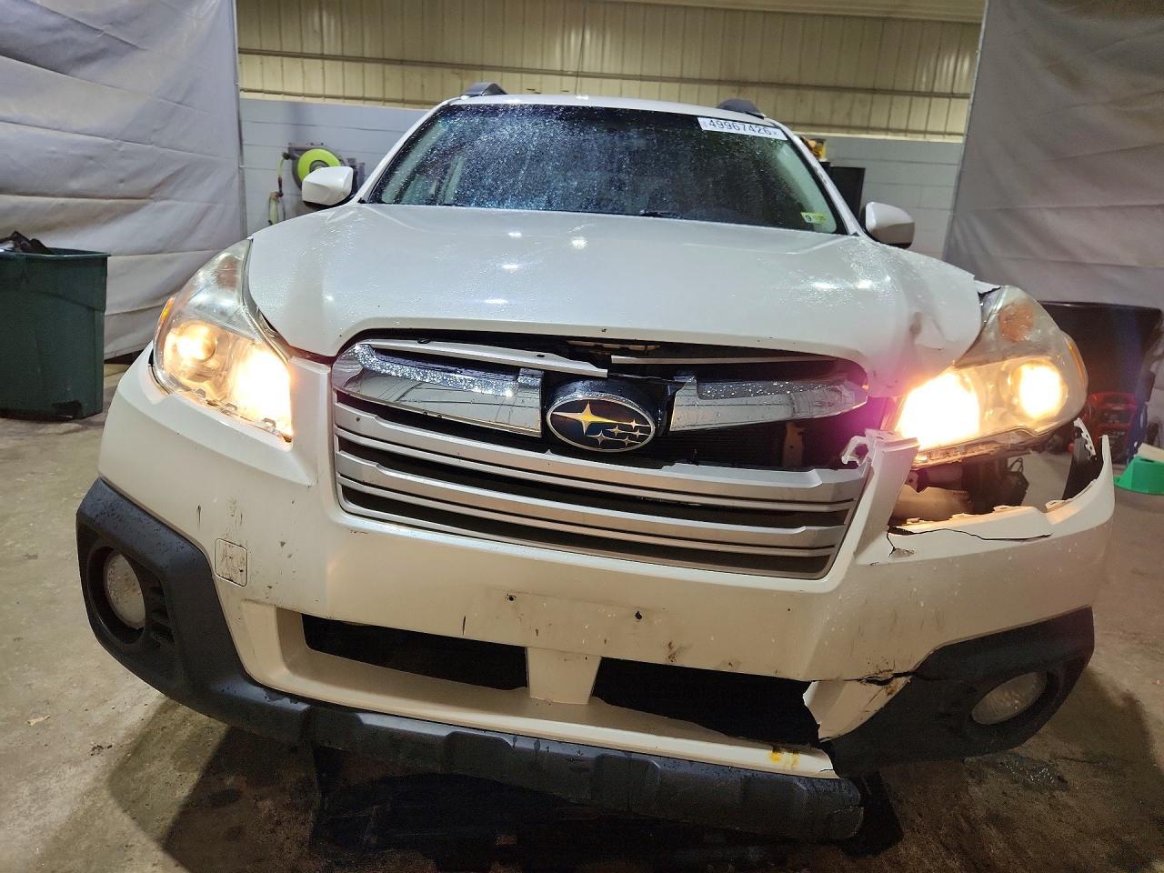 2014 SUBARU Outback