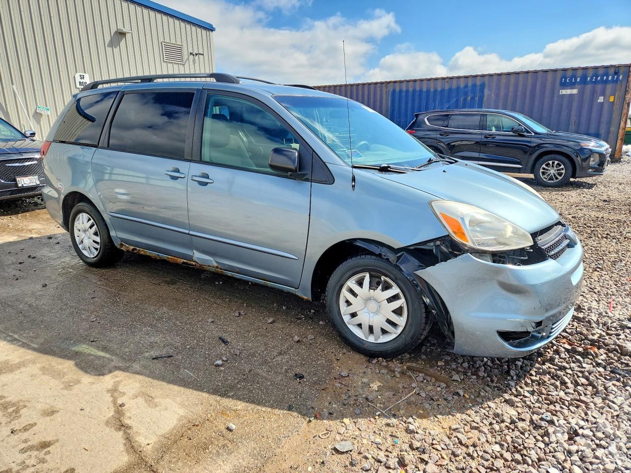 2005 TOYOTA SIENNA