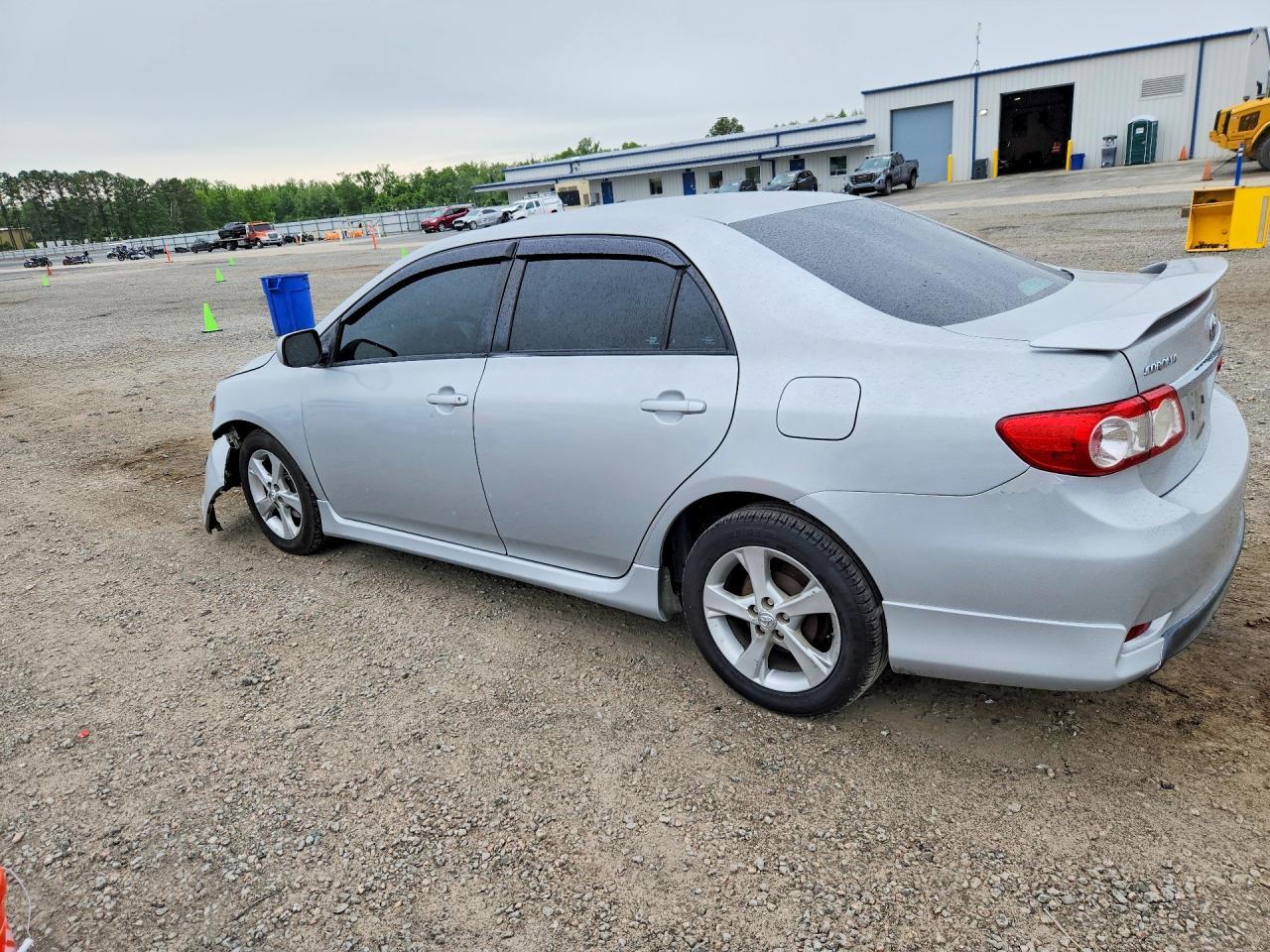 2011 TOYOTA COROLLA