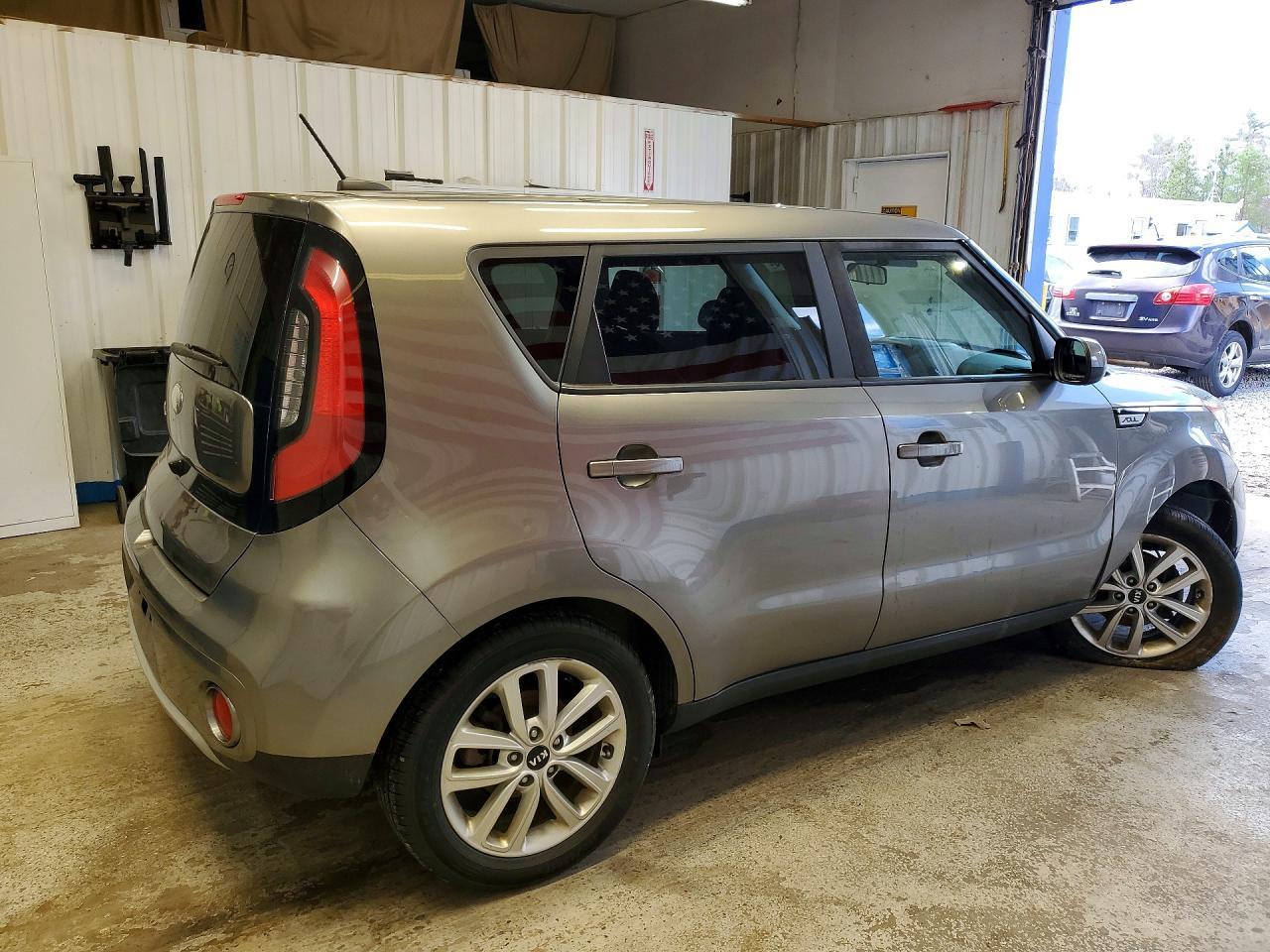 2019 KIA SOUL