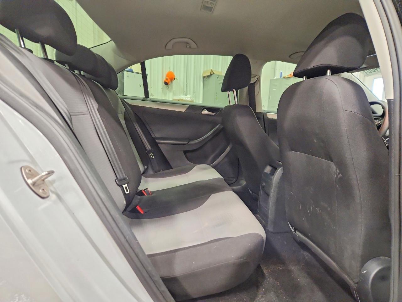 2017 VOLKSWAGEN JETTA
