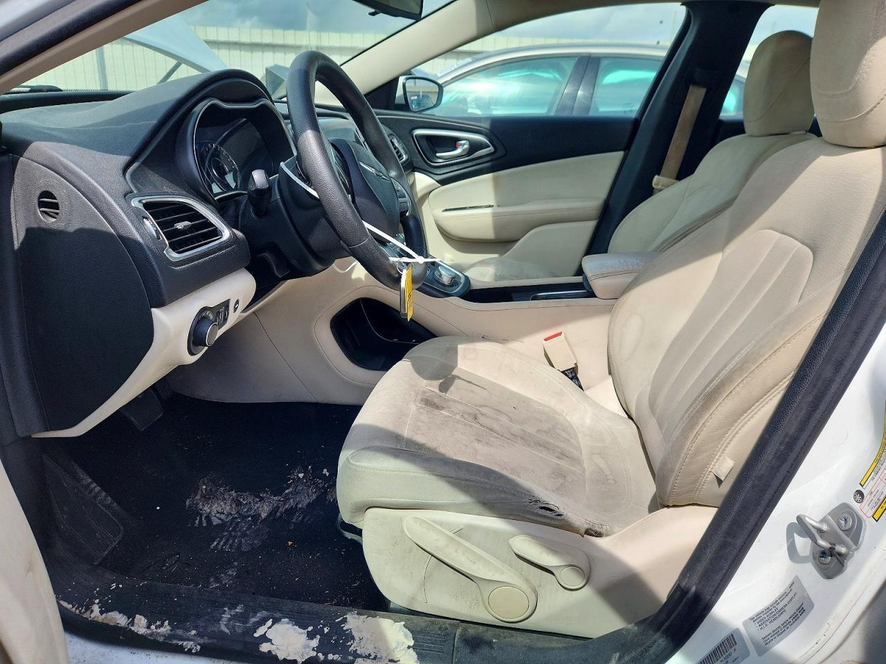 2016 CHRYSLER 200