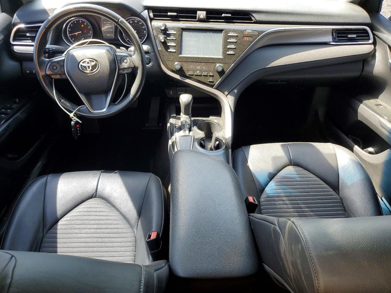 2018 TOYOTA CAMRY