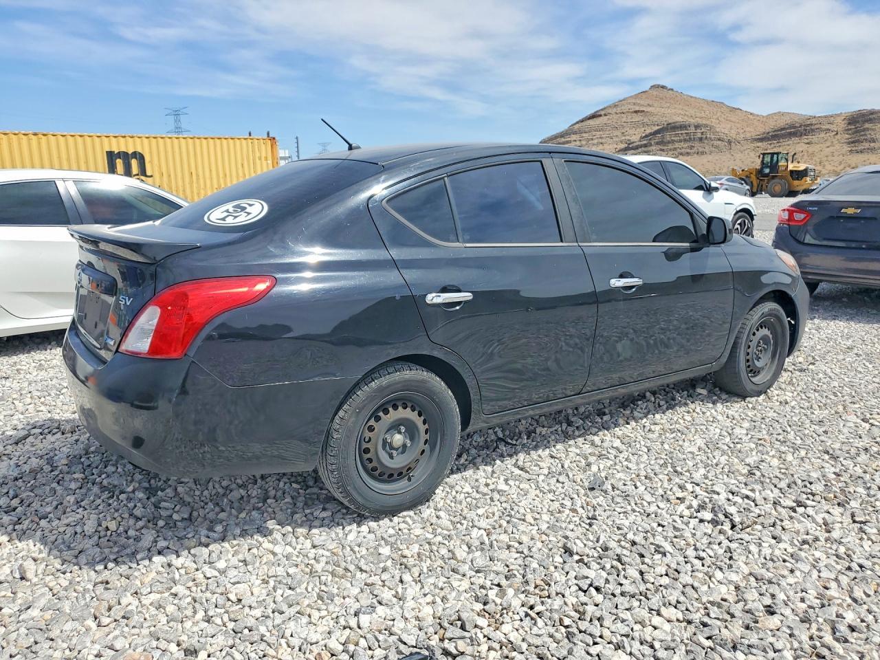 2013 NISSAN VERSA
