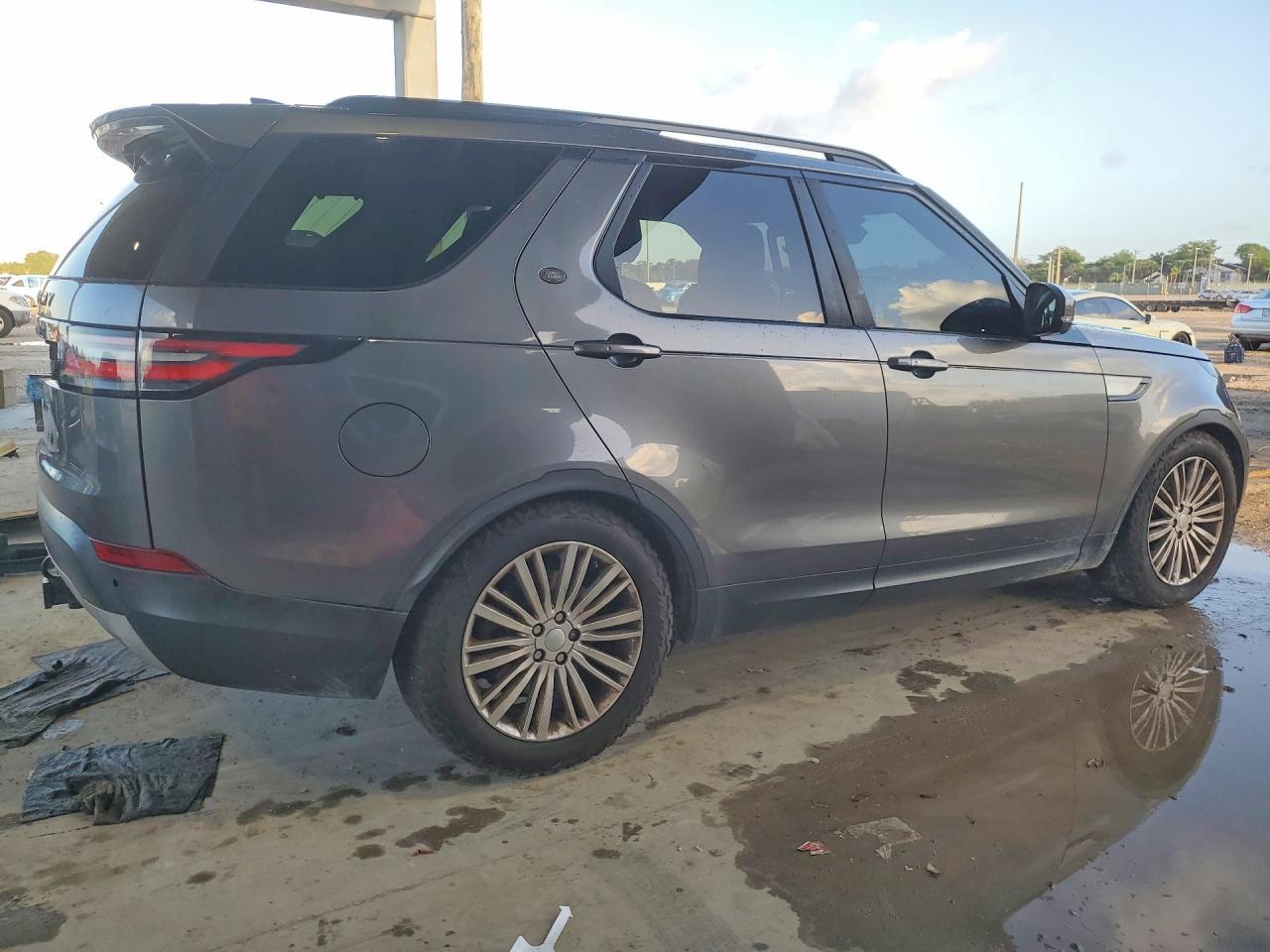2017 LAND ROVER Discovery