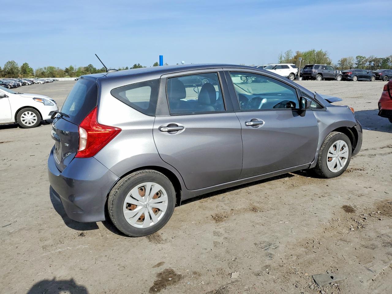 2017 NISSAN Versa Note