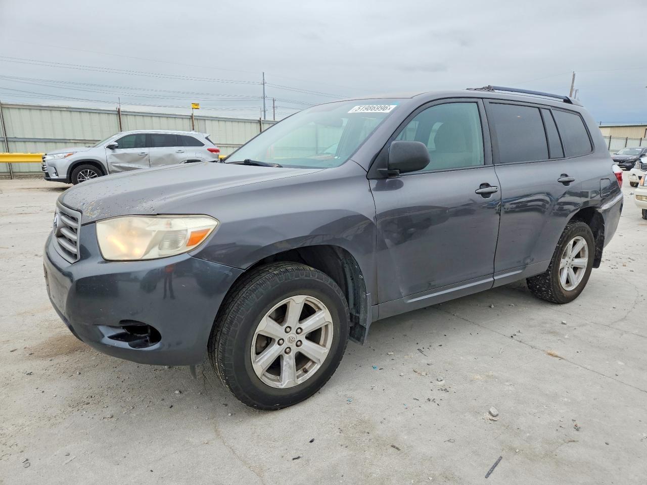 2010 TOYOTA HIGHLANDER