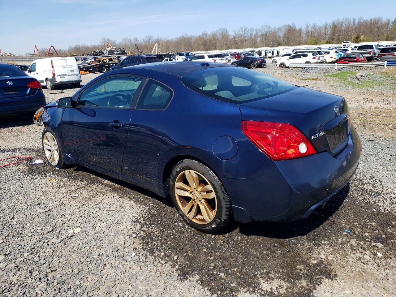 2010 NISSAN ALTIMA