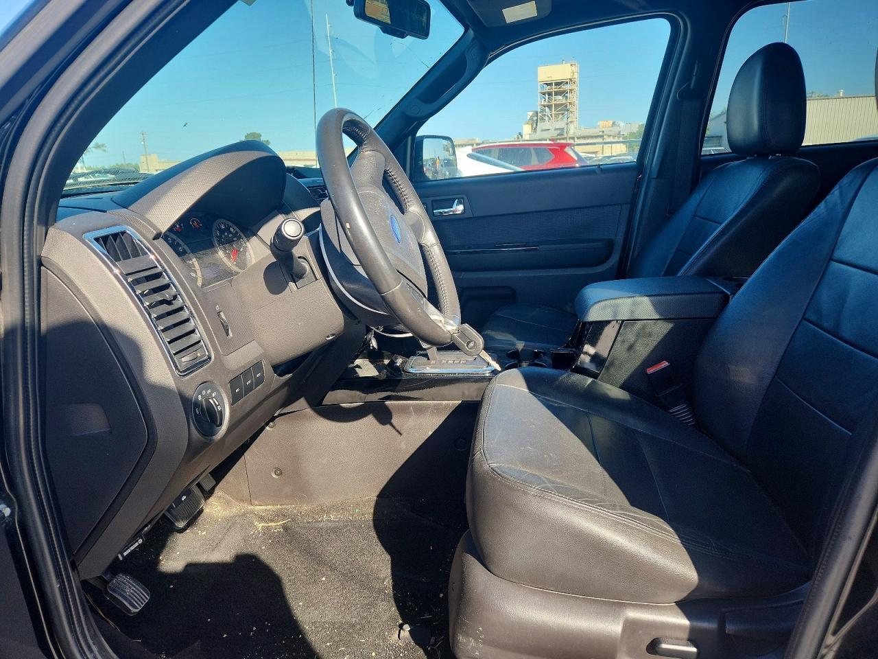 2010 FORD ESCAPE