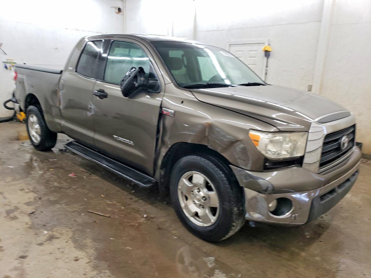 2008 TOYOTA TUNDRA