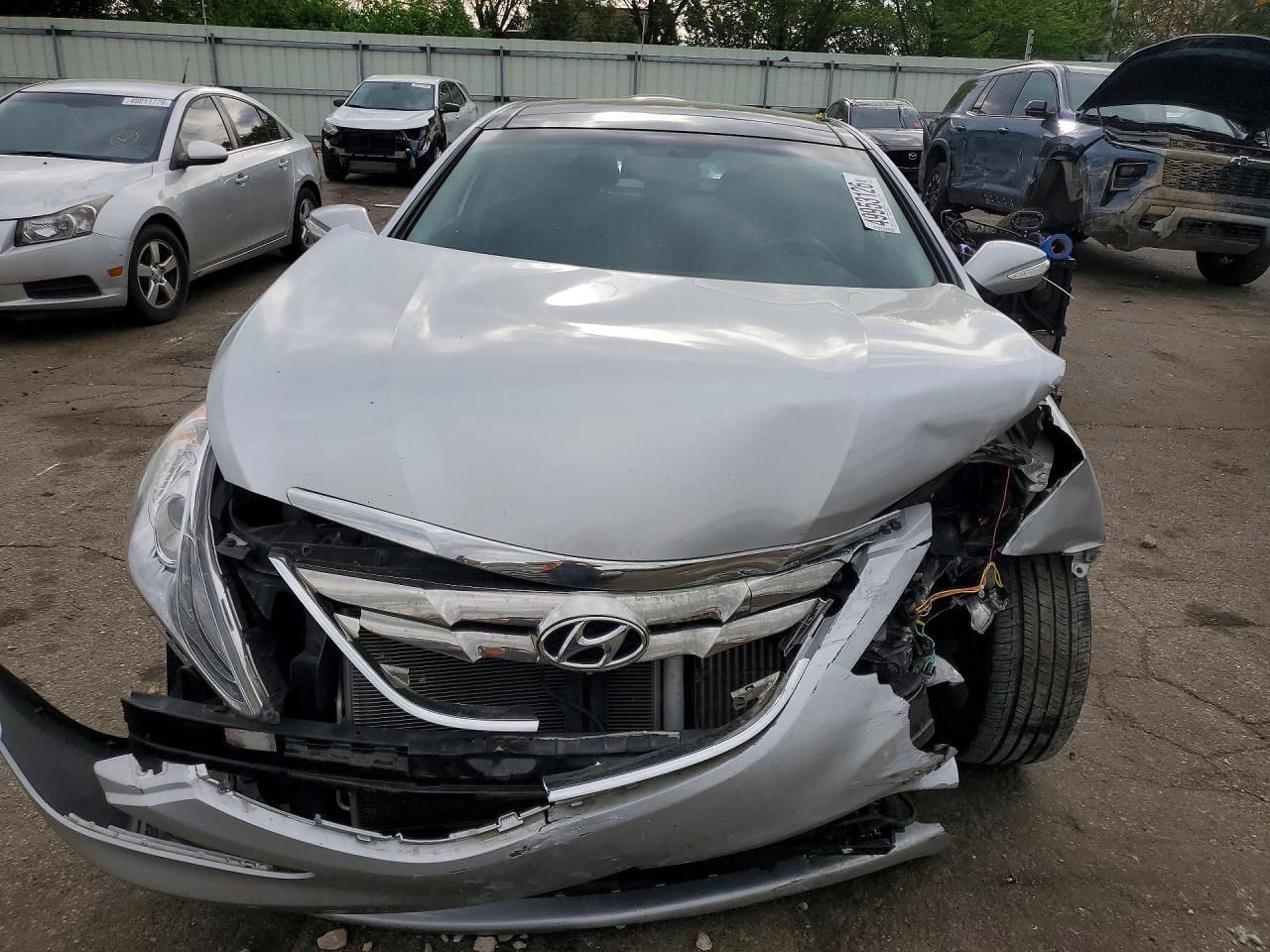 2013 HYUNDAI SONATA