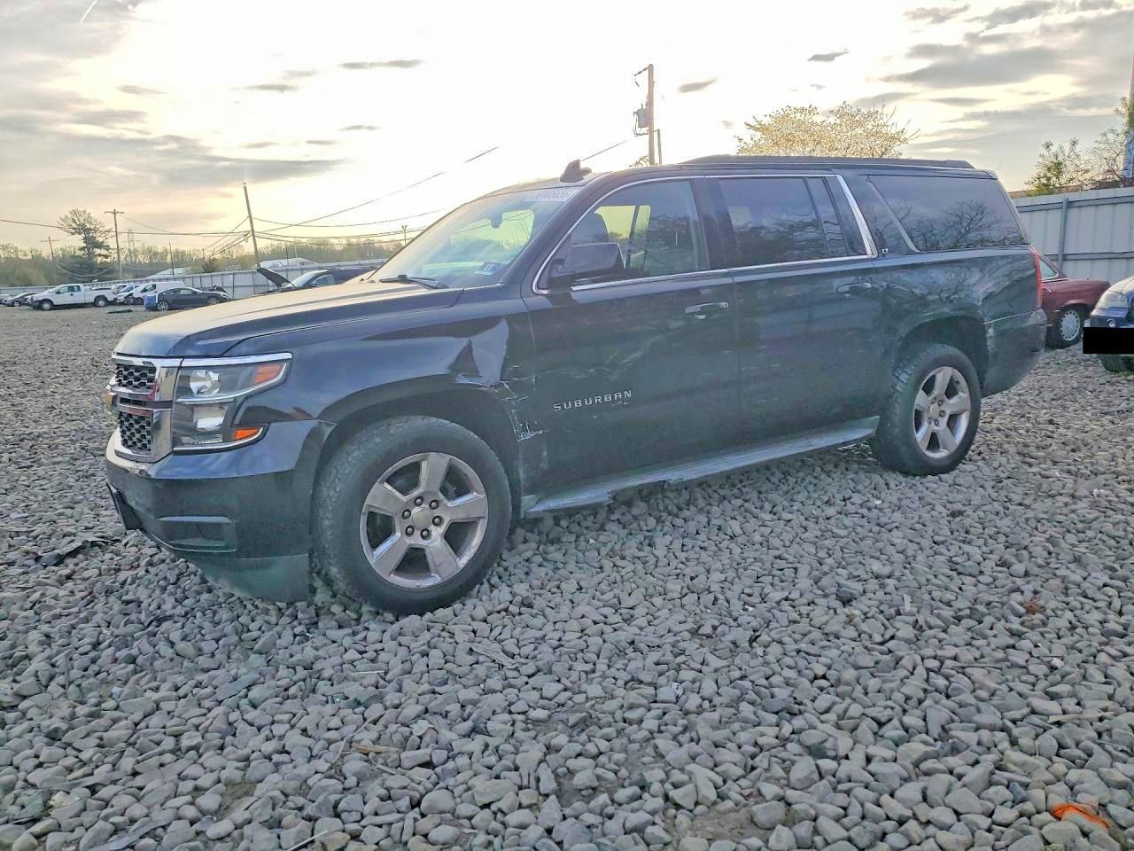 2015 CHEVROLET Suburban