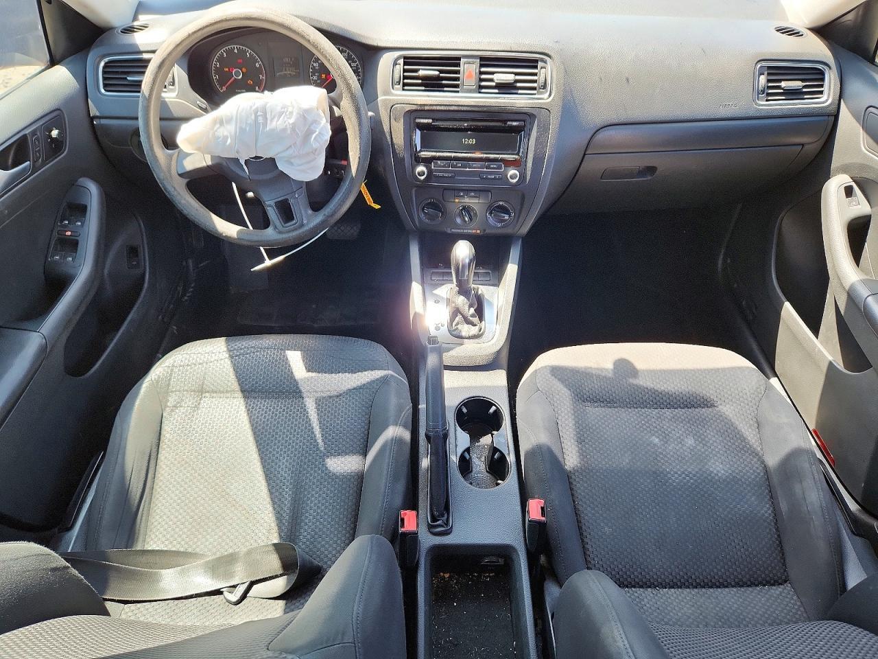 2013 VOLKSWAGEN JETTA