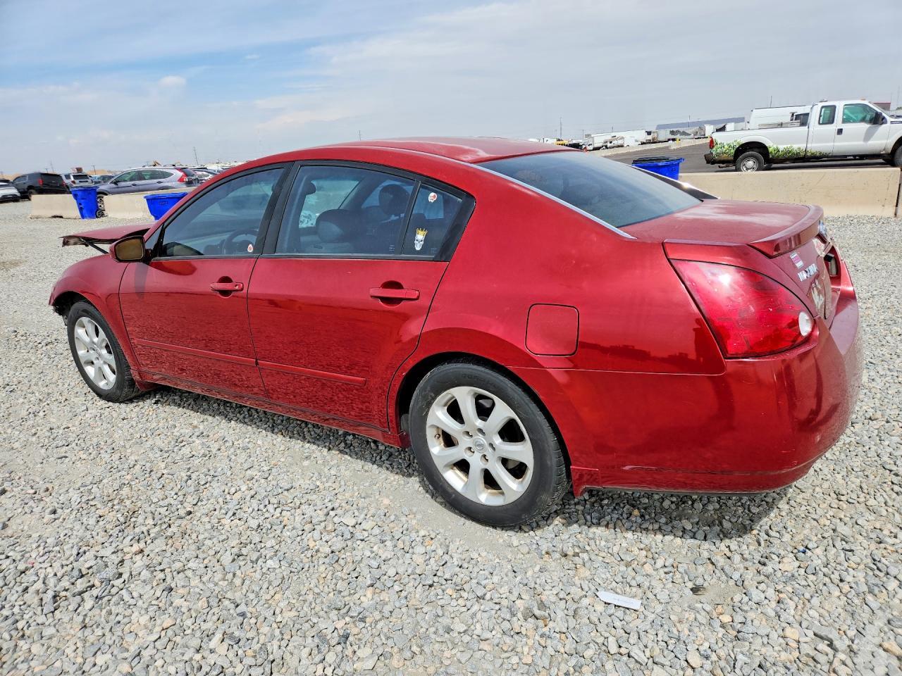2005 NISSAN Maxima