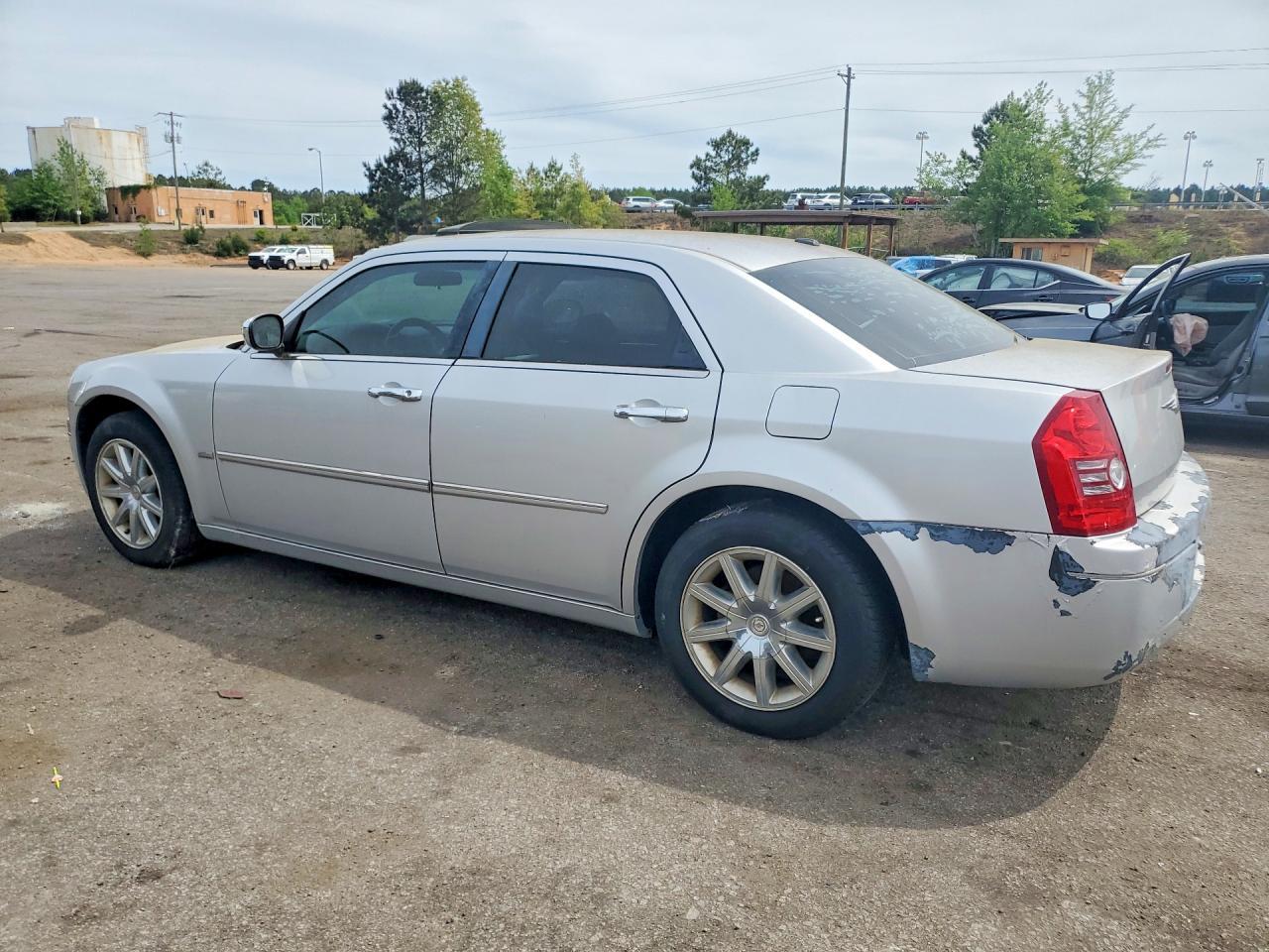 2010 CHRYSLER 300