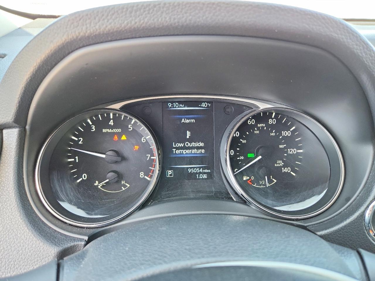 2016 NISSAN ROGUE