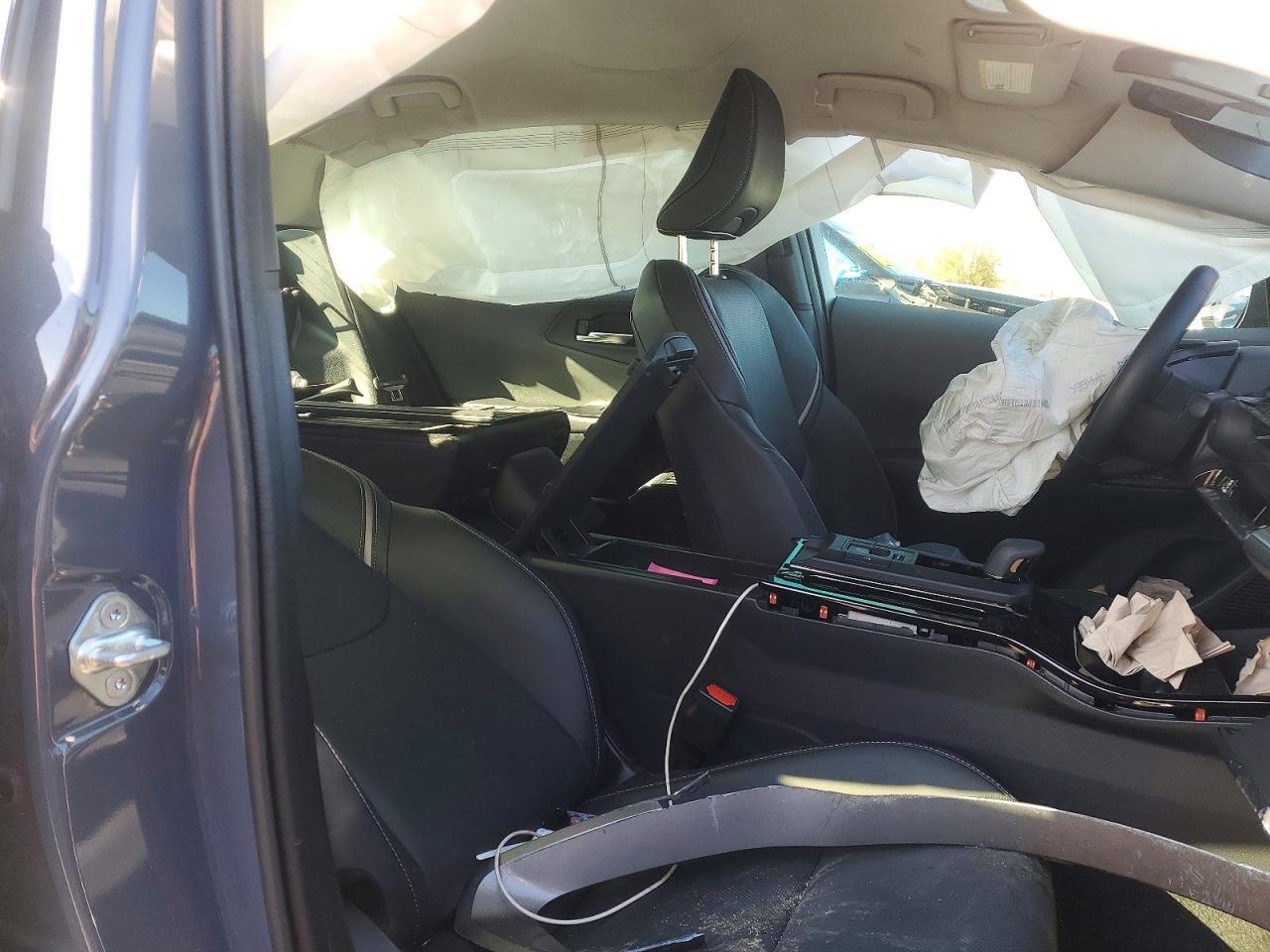 2024 TOYOTA PRIUS