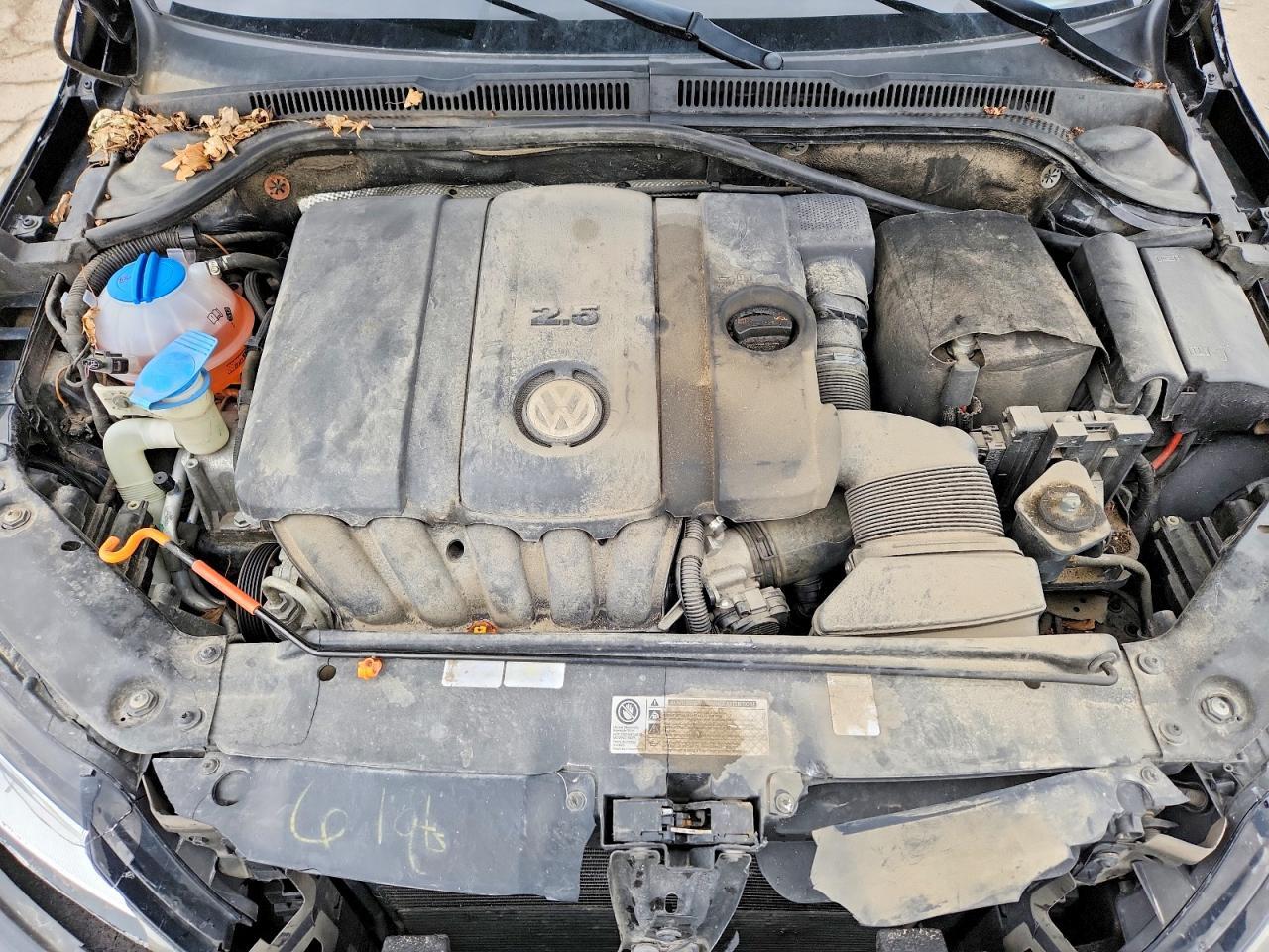 2011 VOLKSWAGEN JETTA