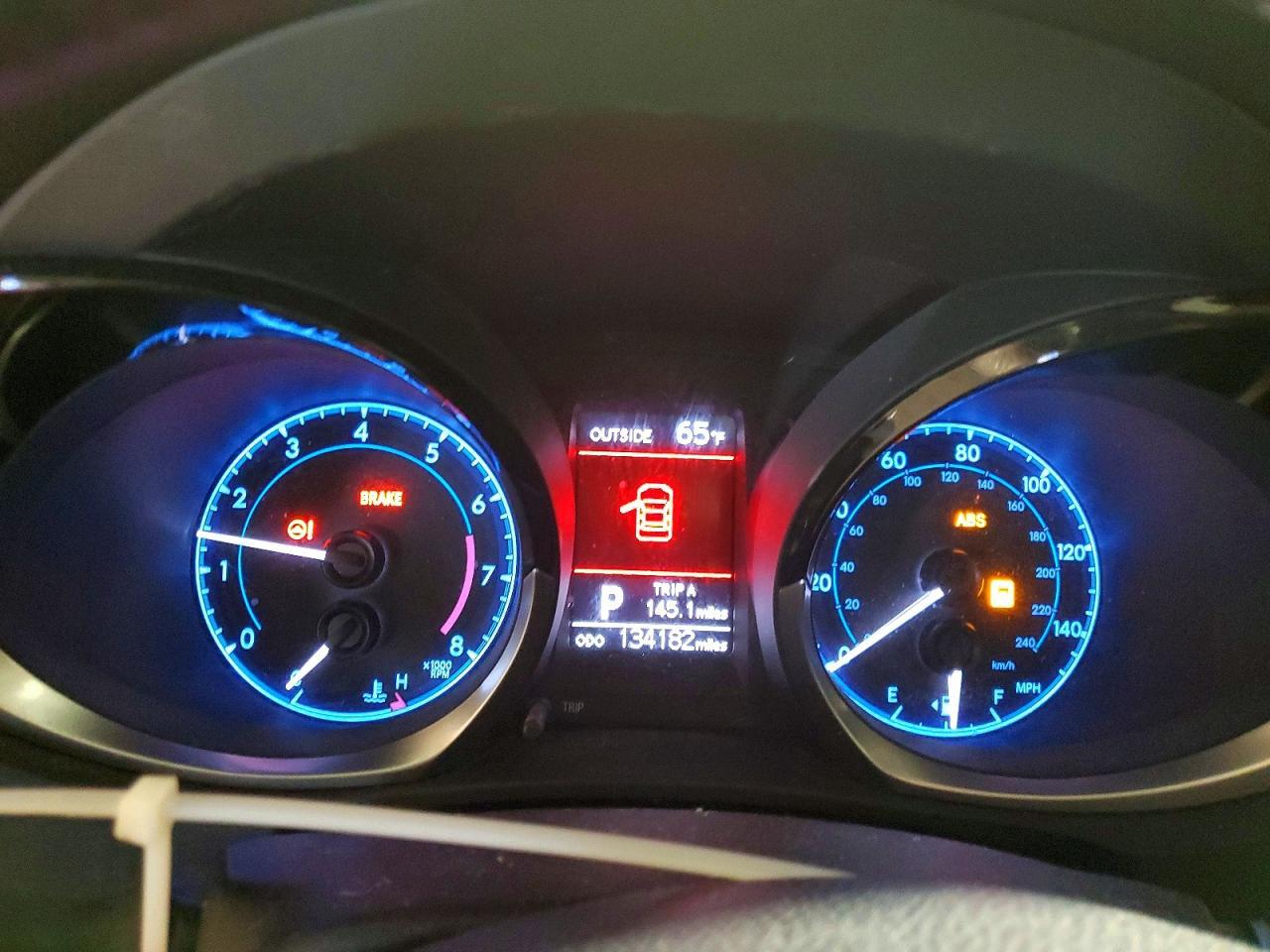 2016 TOYOTA COROLLA