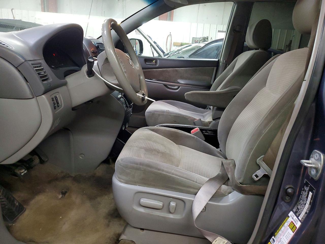 2007 TOYOTA SIENNA