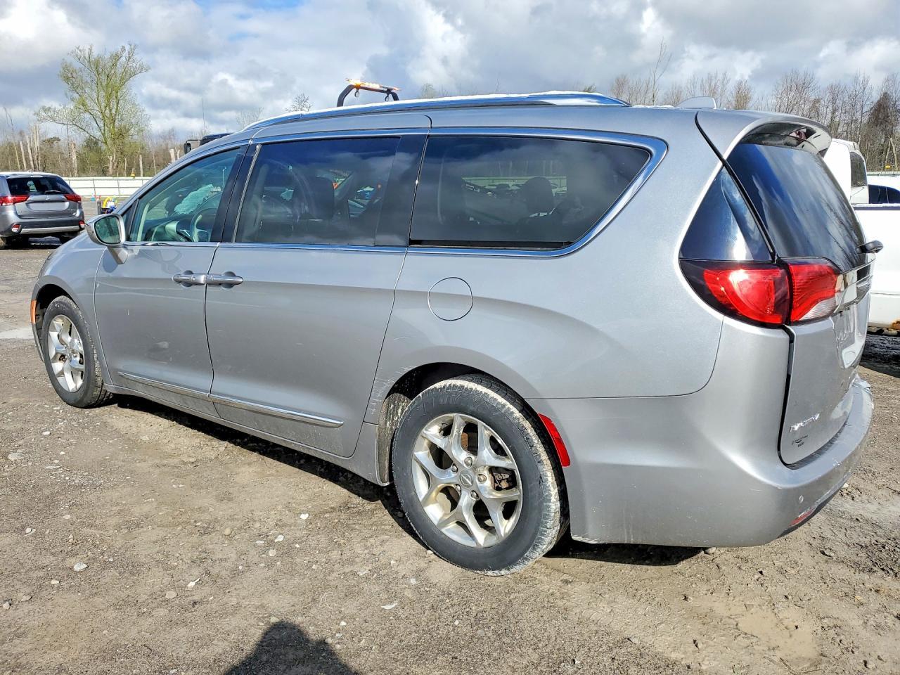 2019 CHRYSLER Pacifica
