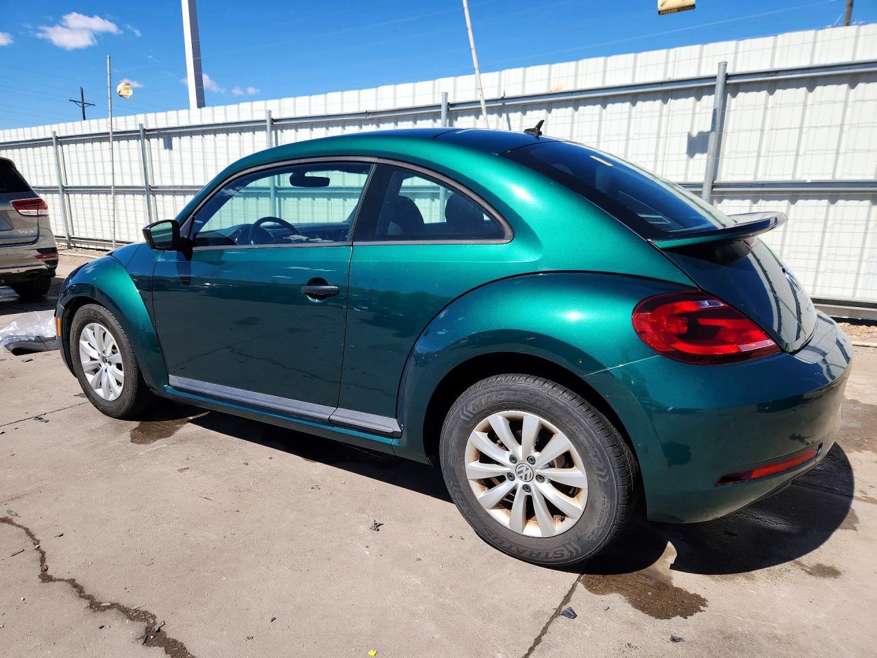2017 VOLKSWAGEN Beetle